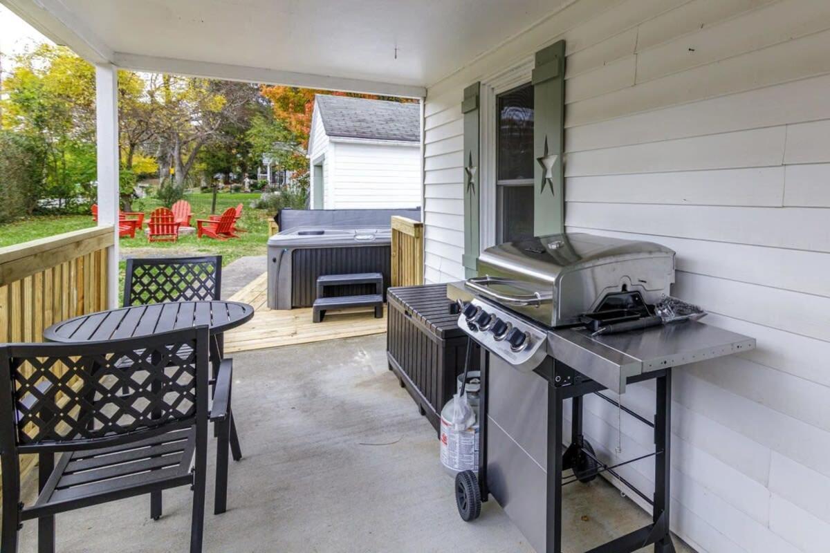 New River Gorge Cottage W Hot Tub, Fire Pit, Grill Oak Hill Luaran gambar