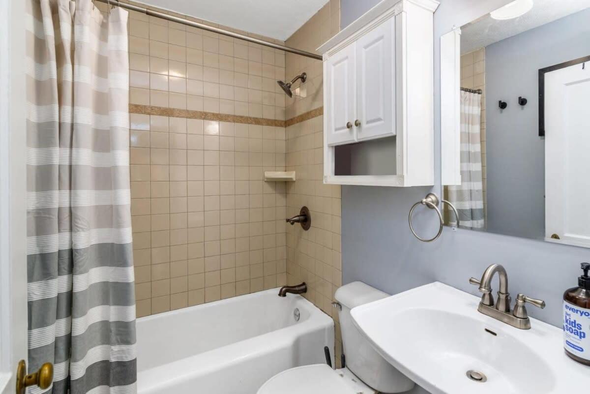 New River Gorge Cottage W Hot Tub, Fire Pit, Grill Oak Hill Luaran gambar