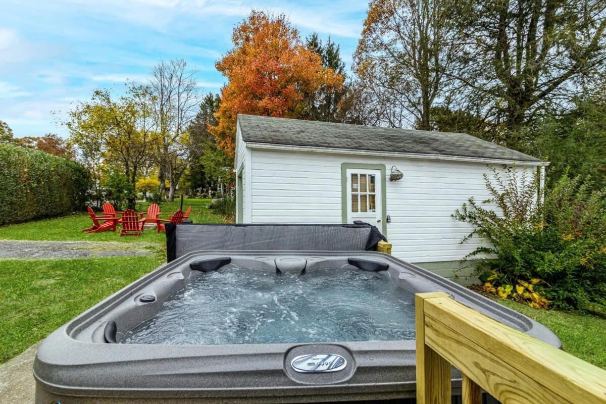 New River Gorge Cottage W Hot Tub, Fire Pit, Grill Oak Hill Luaran gambar