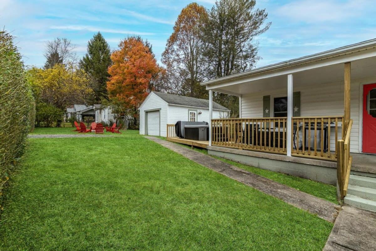 New River Gorge Cottage W Hot Tub, Fire Pit, Grill Oak Hill Luaran gambar